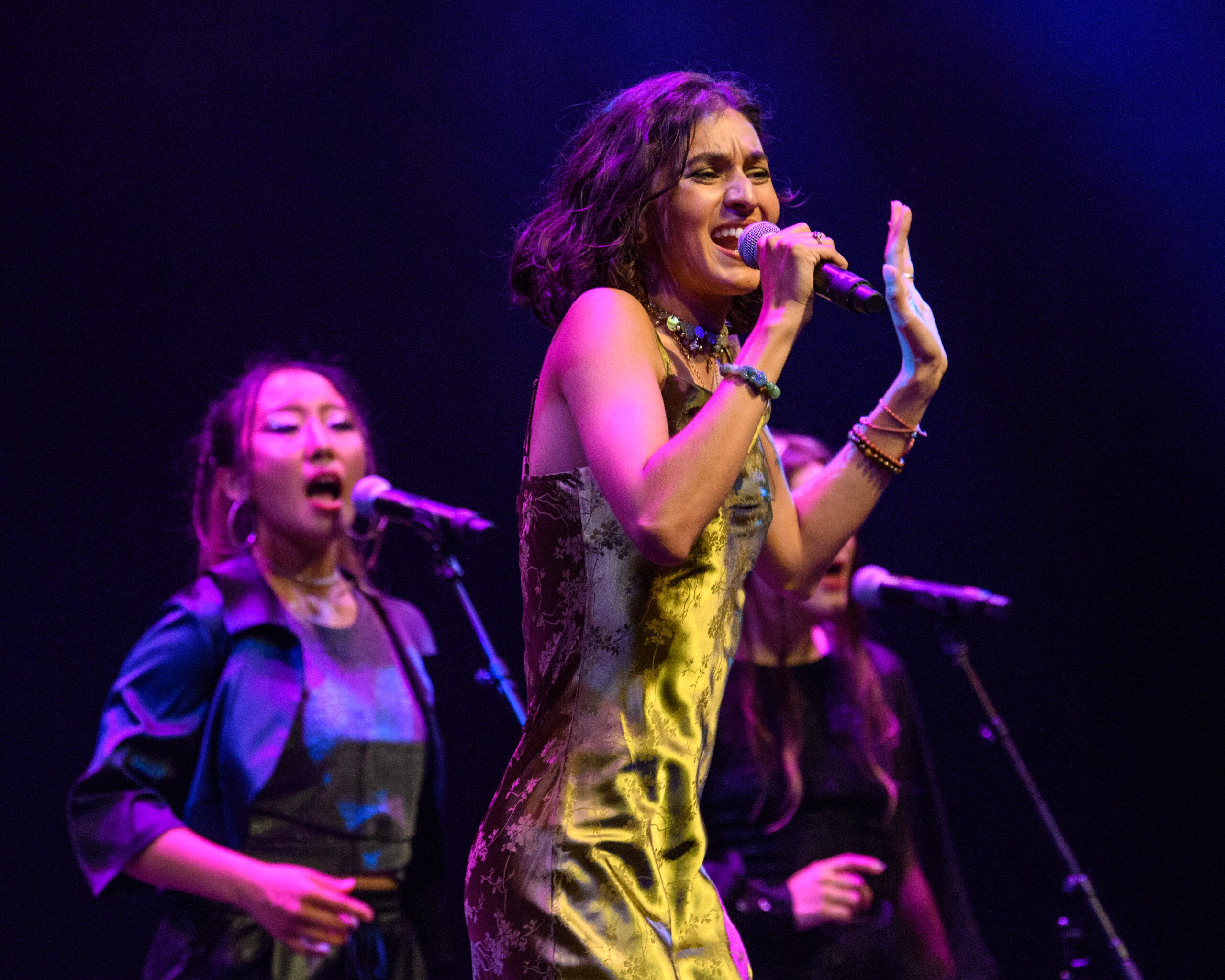 (c) Richard F Wintle