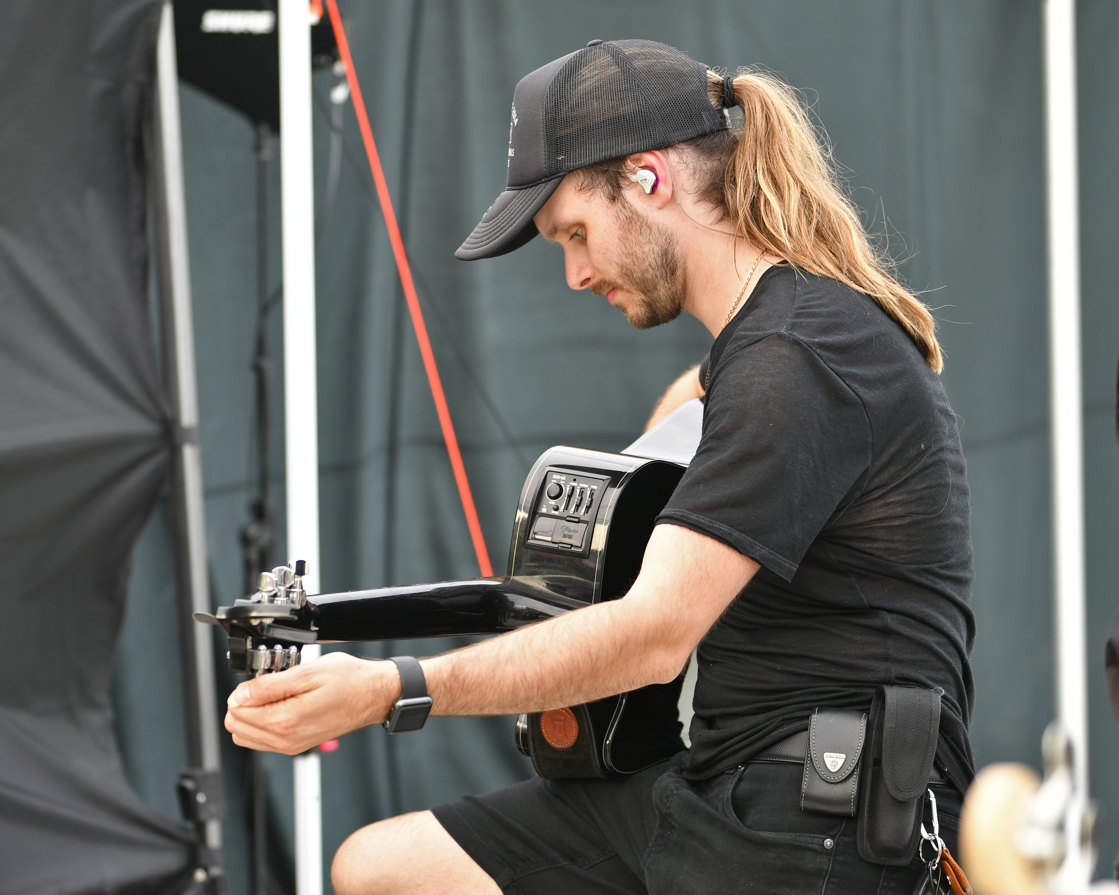 (c) Richard F Wintle