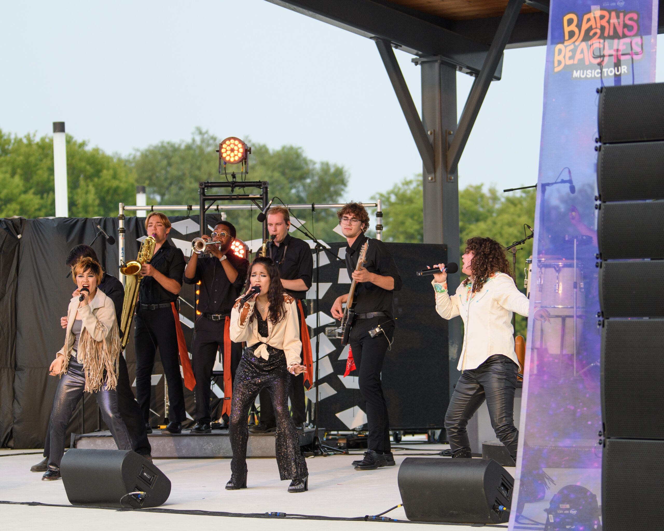 (c) Richard F Wintle