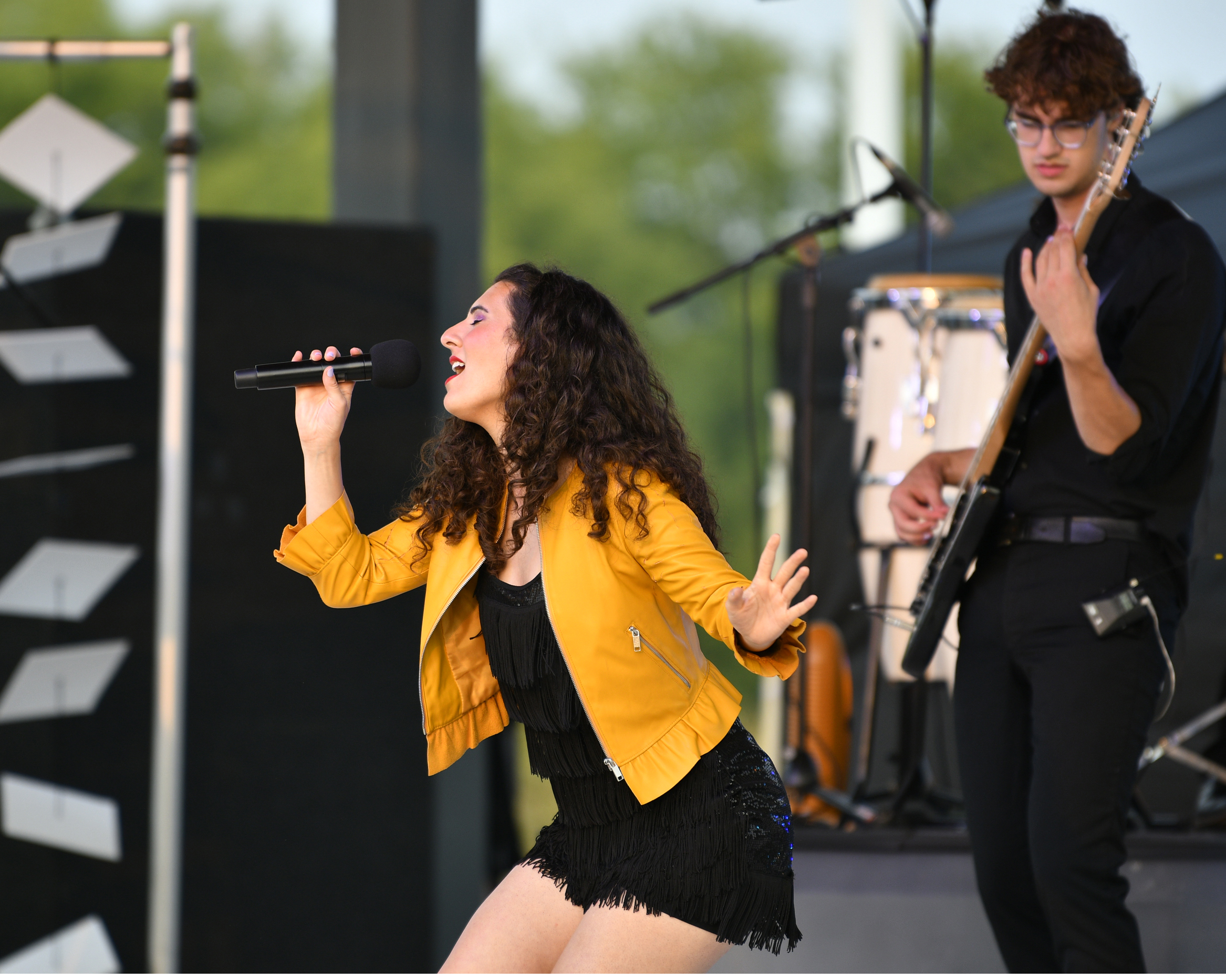 (c) Richard F Wintle