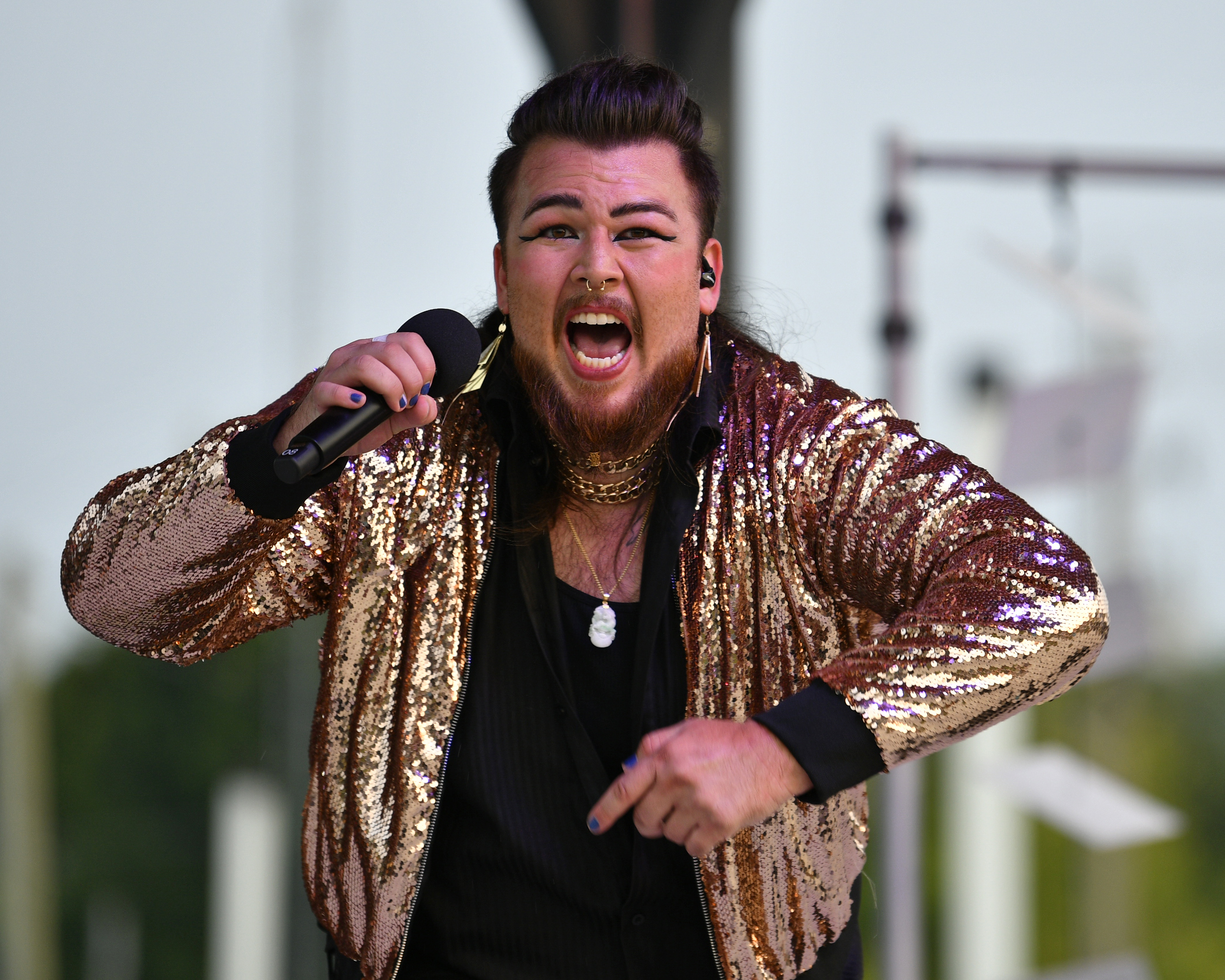 (c) Richard F Wintle