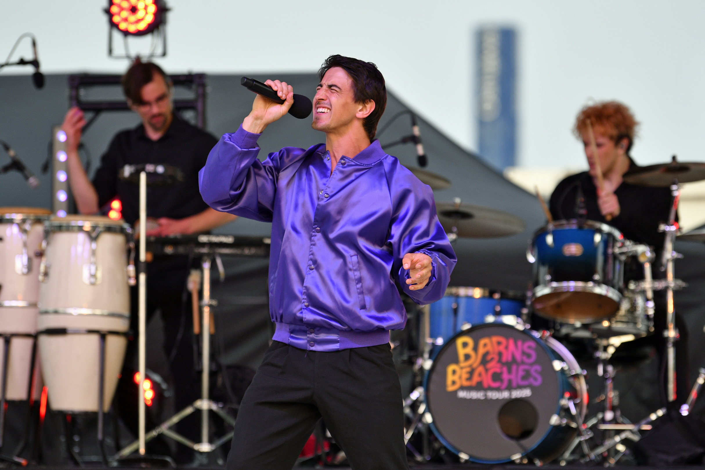 (c) Richard F Wintle