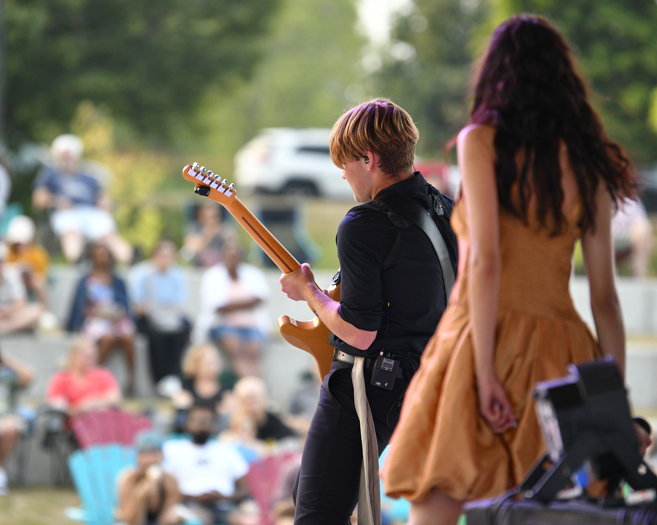 (c) Richard F Wintle