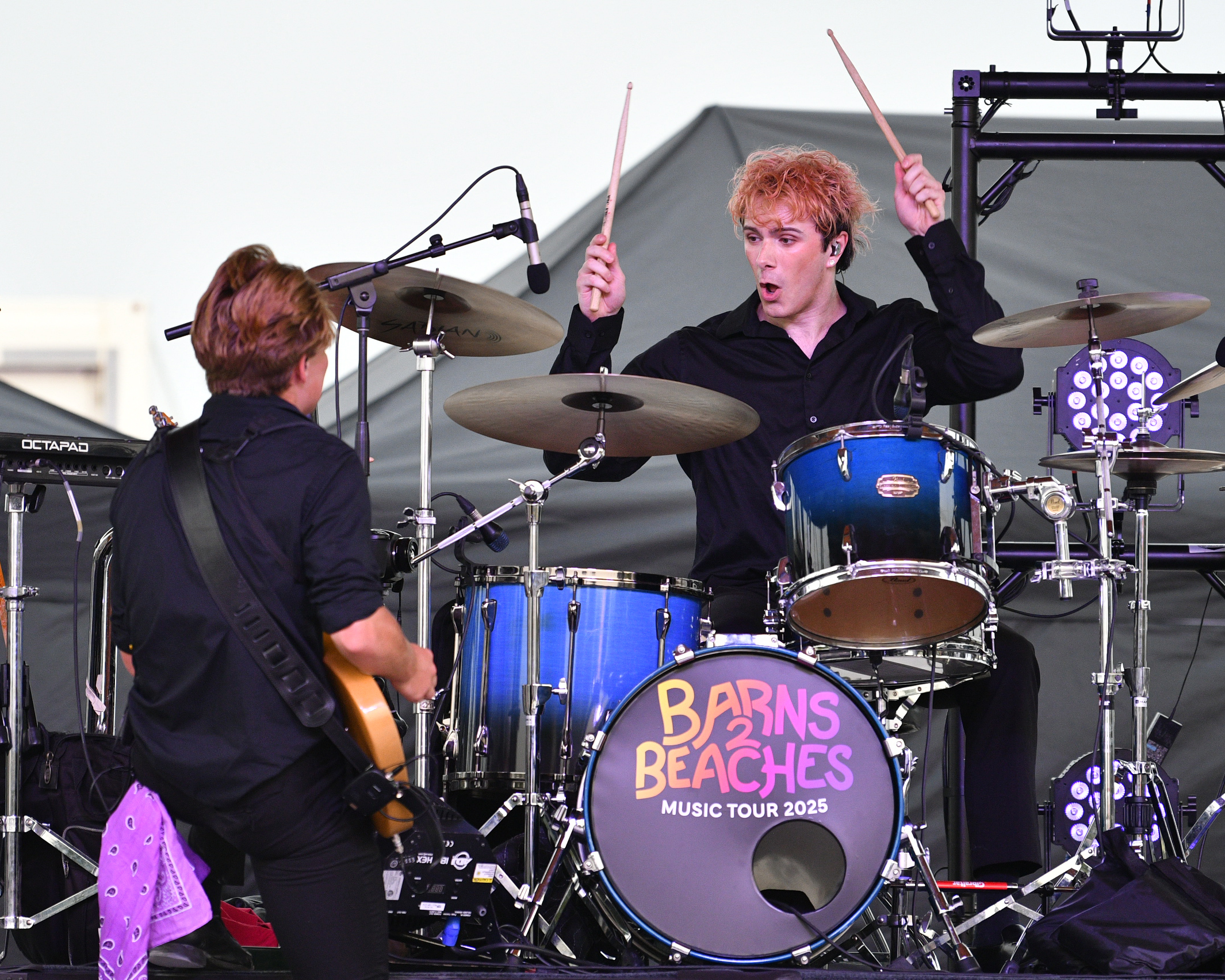 (c) Richard F Wintle