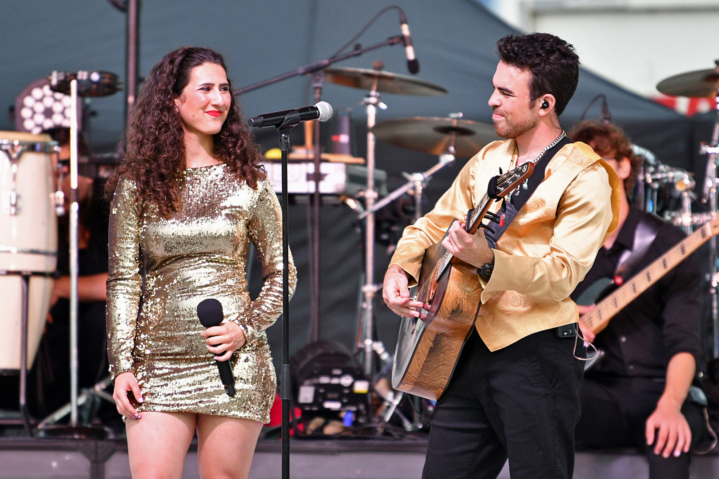 (c) Richard F Wintle