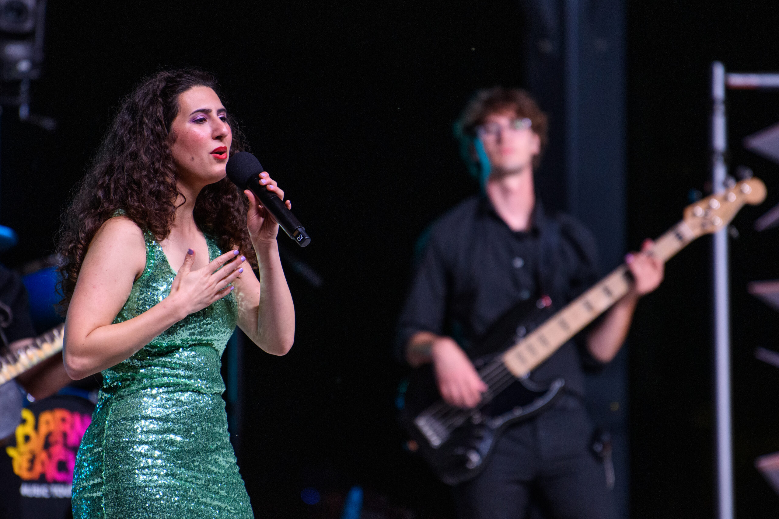 (c) Richard F Wintle